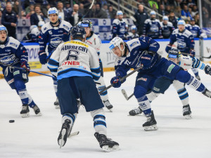 Dobře rozehraný duel v Brně ztratili Tygři v druhé polovině. Na ledě Komety prohráli 4:2