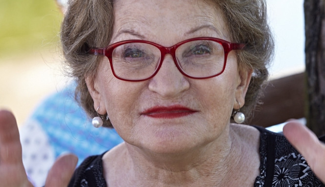 Zemřela herečka Jana Synková, teta Kateřina ze Saturnina nebo drbna z trilogie Babovřesky.