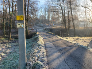 Heřmánková ulice v Machníně, která je zároveň cyklostezkou, se dočká příští rok nového povrchu