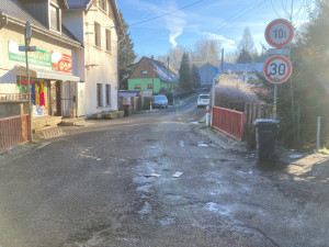 Heřmánková ulice v Machníně, která je zároveň cyklostezkou, se dočká příští rok nového povrchu