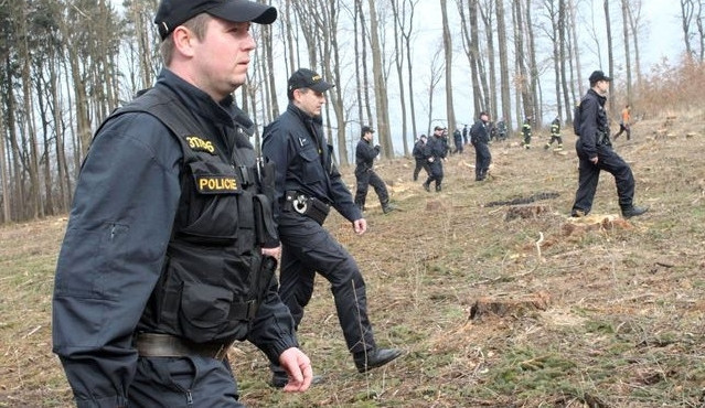 Novoroční pátrání po ztraceném seniorovi má šťastný konec, našel se několik kilometrů od vesnice