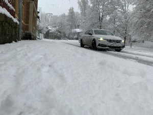 O víkendu vydrží zima. Meteorologové slibují sníh i mráz