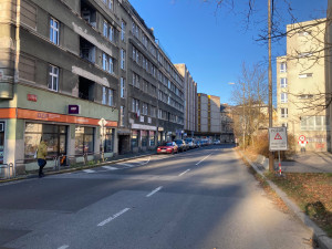 Liberec čekají další uzavírky. Na tři měsíce se dopravě uzavře část Jablonecké ulice