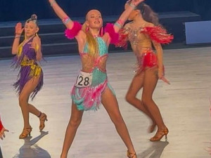 Turnovská tanečnice Ema Dvořáková z mistrovství světa v karibských tancích přivezla patnácté místo