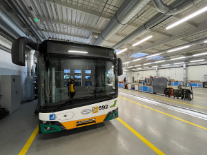 Dopravní podnik má novou halu na údržbu autobusů za 110 milionů korun