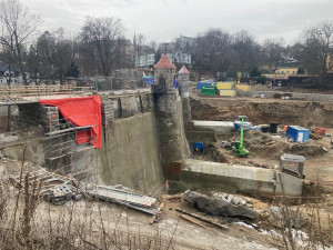 Rekonstrukce přehrady v Liberci by měla skončit v závěru roku, bude dražší