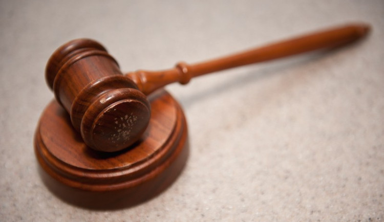 Soud v Liberci v kauze zneužívání dívek uložil muži trest 10,5 roku vězení