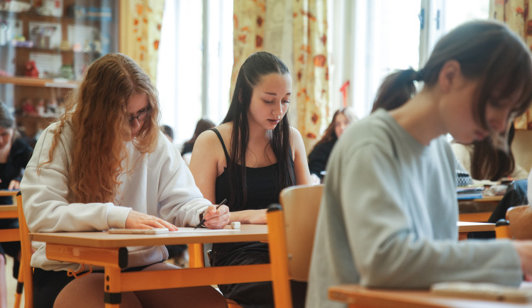 Přijímačky na střední školu: Jak zvládnout výběr i podání přihlášky