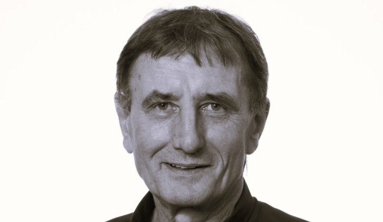 Česká Lípa udělila nedávno zesnulému lékaři a politikovi Karlu Tejnorovi čestné občanství