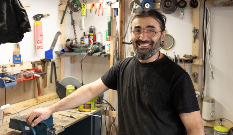 Vampýr Tobiáš bude mít v Hrádku novou expozici. Vyrobí ji výtvarník a sochař, který dělal filmové kulisy pro Letopisy Narnie, Stefan Shamilyan