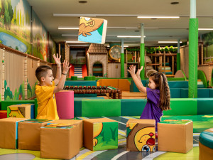 Masopust a karneval v maskách - CENTRUM BABYLON zve rodiny s dětmi na jarní prázdniny