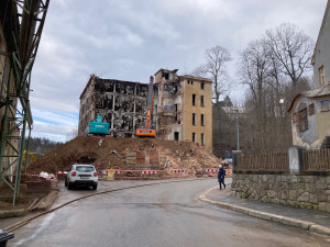 Stav demolice v pátek 7. 2. v dopoledních hodinách.