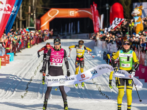 Jizerskou padesátku vyhráli norští lyžaři Bruvoll a Alnaesová