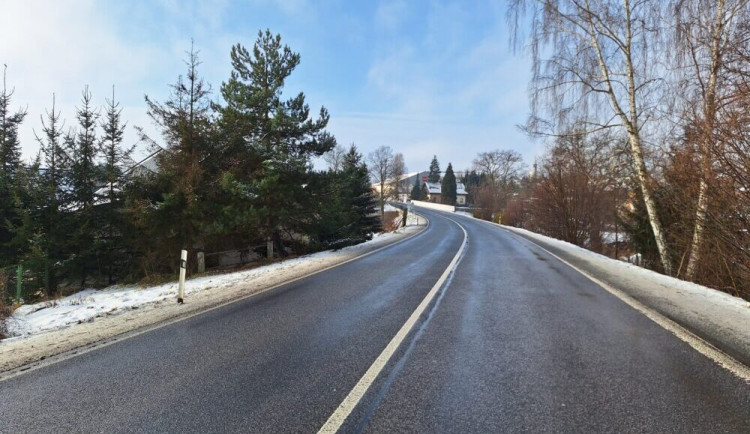 Ve Cvikově vznikne na silnici první třídy v Pivovarské ulici protiostřiková stěna. Opravena bude i opěrná zeď