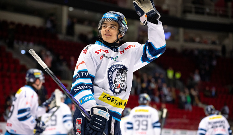 Odchovanec Tygrů Jaromír Pérez zůstává. S klubem podepsal smlouvu na další tři roky