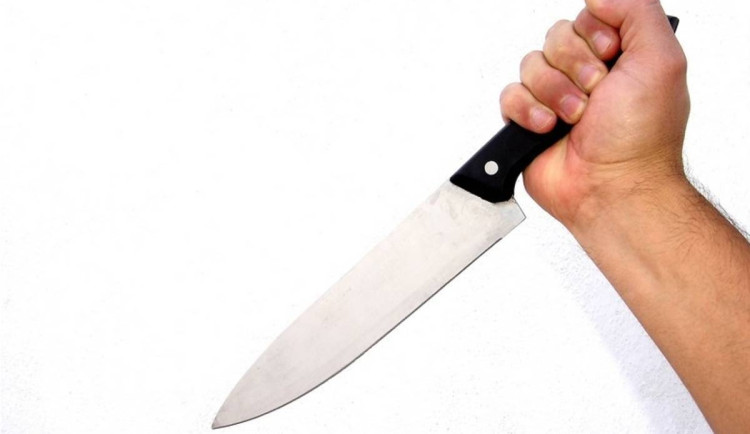 Brutální vražda v dětském pokoji - družce zasadil 25 ran nožem, pak si došel pro sekáček. Dostal 23 let vězení