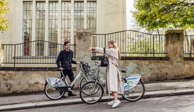Do Jablonce se vrací sdílená kola, po městě jich bude také v této sezóně k dispozici 130