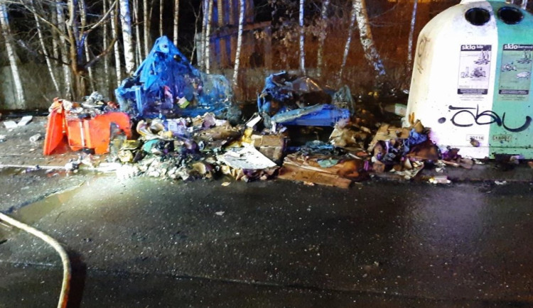 V Liberci a ve Stráži řádil žhář, vypátral ho policejní pes Alligator. Muži pod vlivem alkoholu hrozí rok vězení