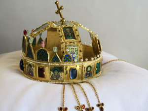 Turnovské muzeum vystaví repliku Svatoštěpánské koruny uherských králů
