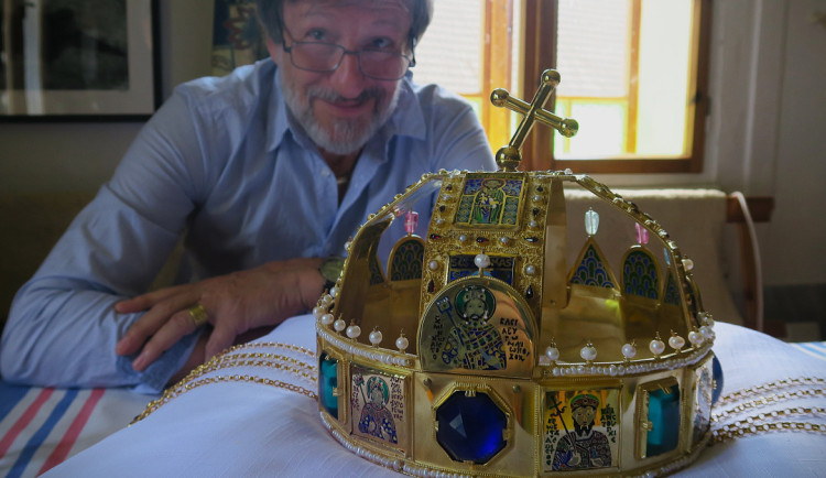 Turnovské muzeum vystaví repliku Svatoštěpánské koruny uherských králů