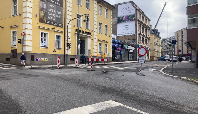 V centru Liberce bude od příštího týdne dočasně průjezdná Jablonecká ulice