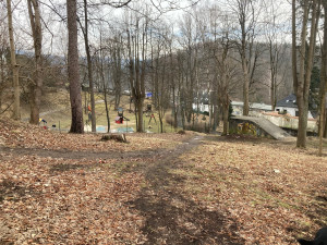 Pak pod Klášterem se v příštím roce promění. Cesta z Klášterní ulice k přehradě bude nově bezbariérová