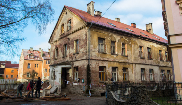 Liberec se zaměří na vyloučené lokality na Františkově a Jeřábu. Řešit chce ubytovny i veřejný prostor