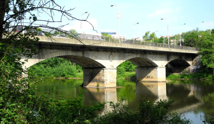 Co bude s Chebským mostem ve Varech? Město zvažuje dvě varianty zadání zakázky