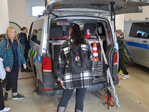 Budoucí záchranáři měli možnost nahlédnout do práce policie
