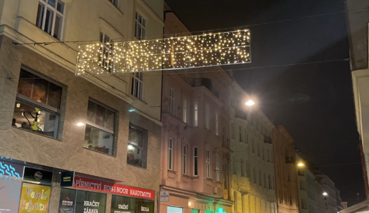 Světelné dekorace zmizí z centra Brna. Stále není jasné, kdy se znovu objeví