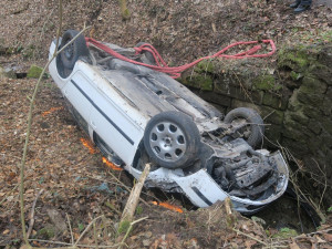 Zběsilý úprk před policisty v autě bude mít soudní dohru. Řidič měl zákaz řízení a ohrozil policisty, chodce a cyklisty
