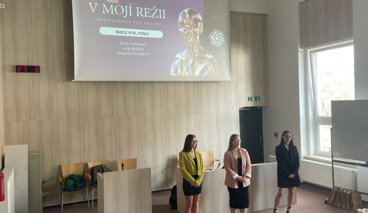 Krajské kolo Prezentiády představilo své vítěze. Soutěžní týmy změřily své síly v prezentacích připravených témat