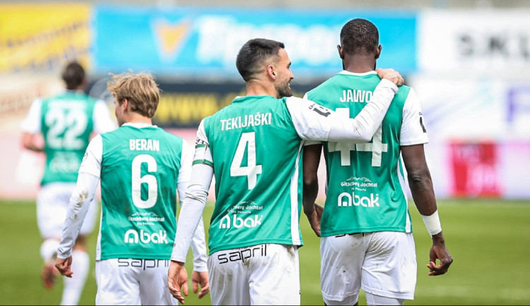 Jablonec v Teplicích vyhrál díky gólu Jawa 1:0, přes početní převahu nedokázal řadu dalších šancí proměnit