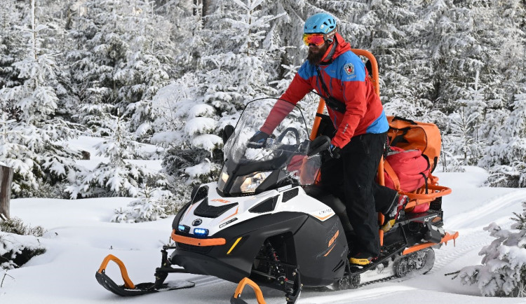 Horské službě letos stoupl počet výjezdů. V terénu byli u sedmi tisíc případů
