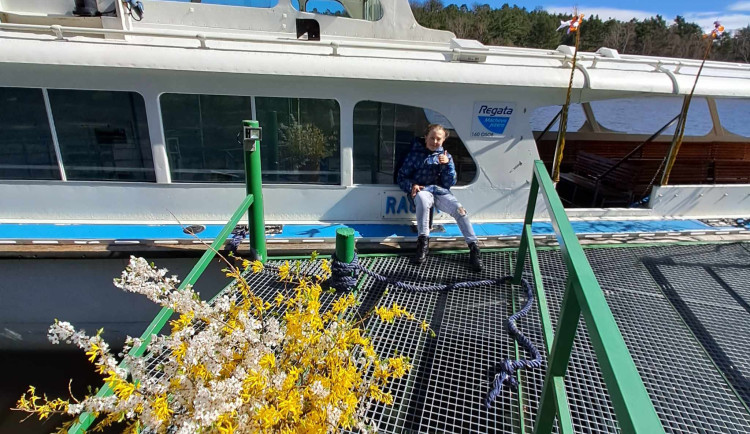 Sezona výletních lodí na Máchově jezeře začne velikonočními plavbami