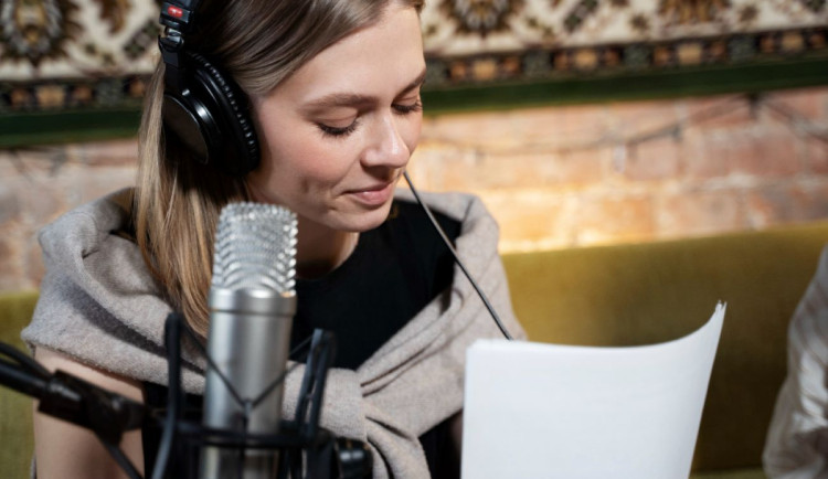 5 zajímavých podcastů pro zlepšení všeobecného přehledu