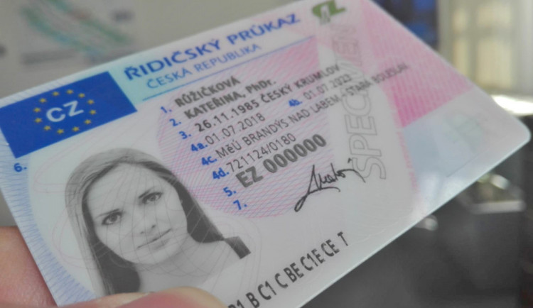 V Libereckém kraji musí letos vyměnit řidičák 22 tisíc lidí. Požádat lze online