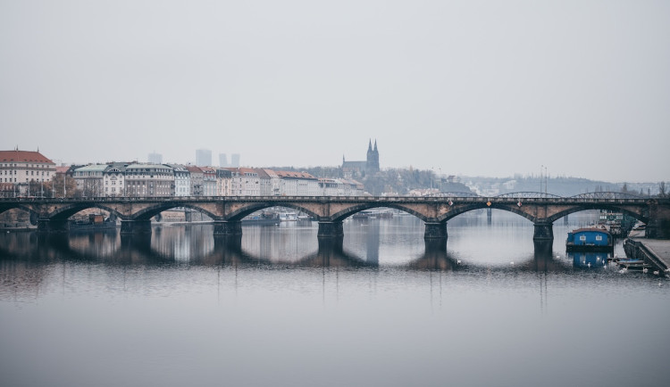 Zataženo a přízemní mrazíky. Studené počasí potrvá minimálně celý týden