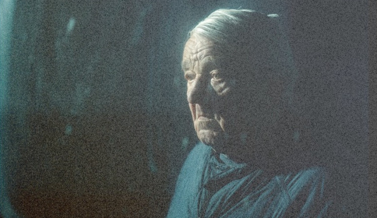 Zaniklá továrna ožívá ve fotografiích. Silvie Lintimerová vystavuje v Železném Brodě