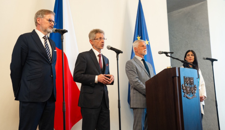 Česká republika je podle Fialy připravena na debatu o navýšení obranných výdajů