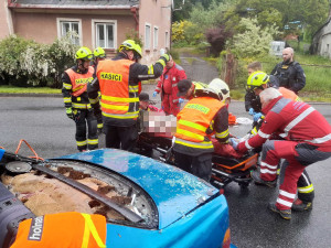 Těžkou nehodu ve Vesci nahlásil na tísňovou linku chytrý telefon