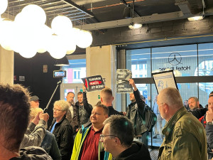 Gaza, migranti z USA i narovnání vztahů se Sovětským svazem. Premiér dorazil do Liberce