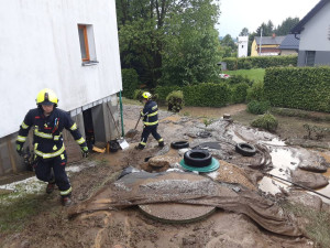 Likvidační práce po přívalovém dešti potrvají v Dalešicích zřejmě do konce týdne