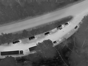 Detektor tlukotu srdce či termovize. Česká a německá policie hledala nelegální migranty