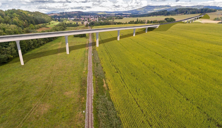 Vizualizace možné podoby části silnice I/35 přes Český ráj