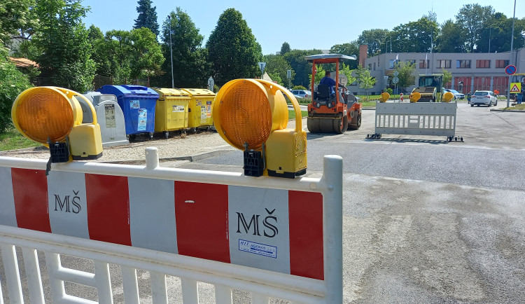 Další uzavírka v Jihlavě. Řidiči do konce roku neprojedou Rantířovskou ulicí