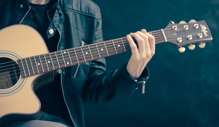 Březfest stále budí vášně, oba dohadující se muži požadují po tom druhém omluvu