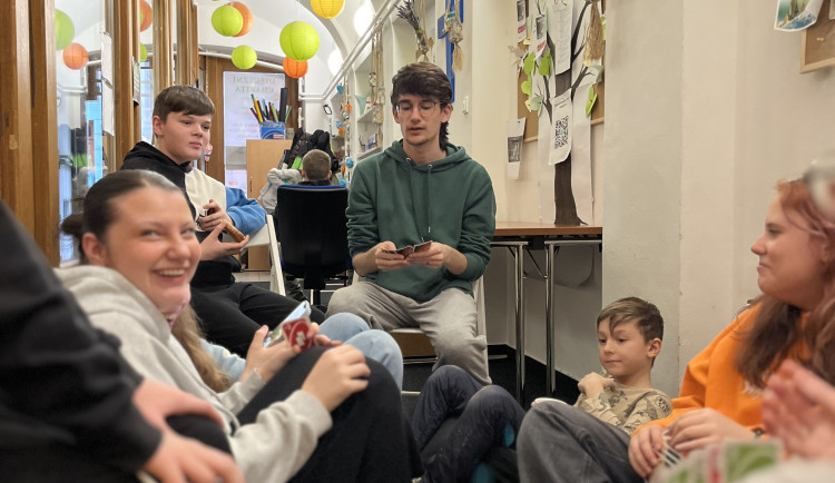 Kontaktní místo pro uprchlíky omezí provoz a rozšíří služby pro všechny cizince