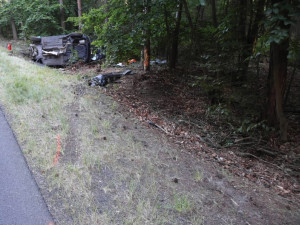 Vážná nehoda u Kuřívod. Řidička vylétla ze silnice, do nemocnice ji transportoval vrtulník