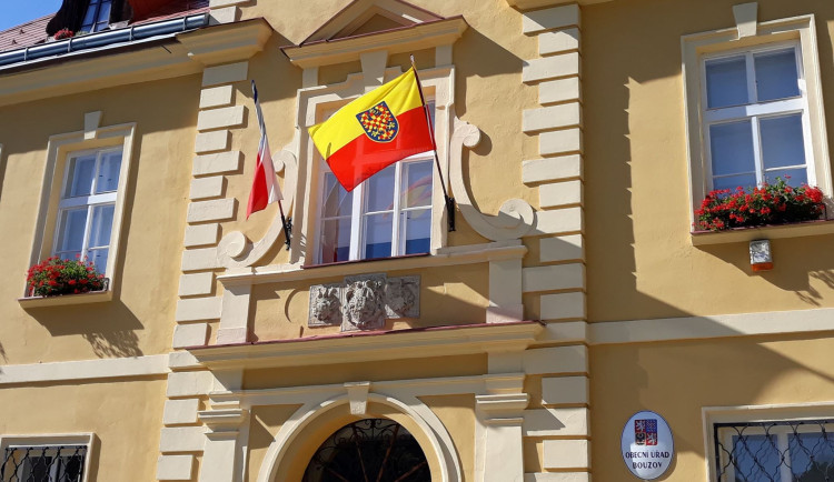 Moravské vlajky opět zavlají na radnicích, připomenou příchod slovanských věrozvěstů